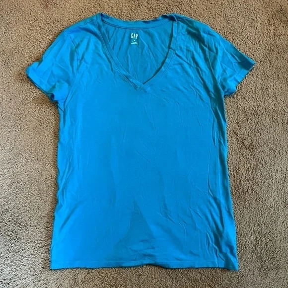 GAP- Favorite Tee - Picture 1 of 2